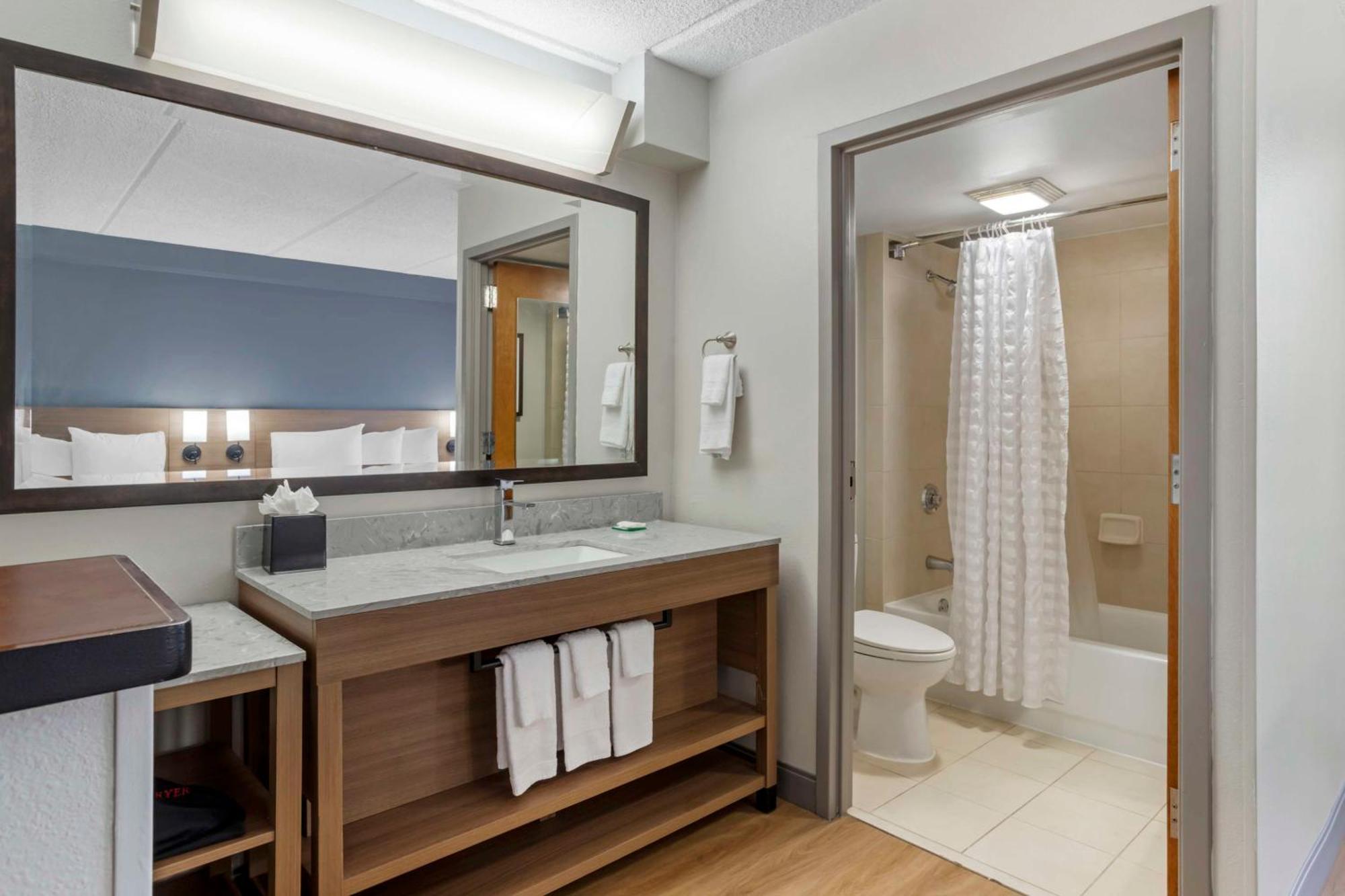 Hyatt Place Houston-North Экстерьер фото